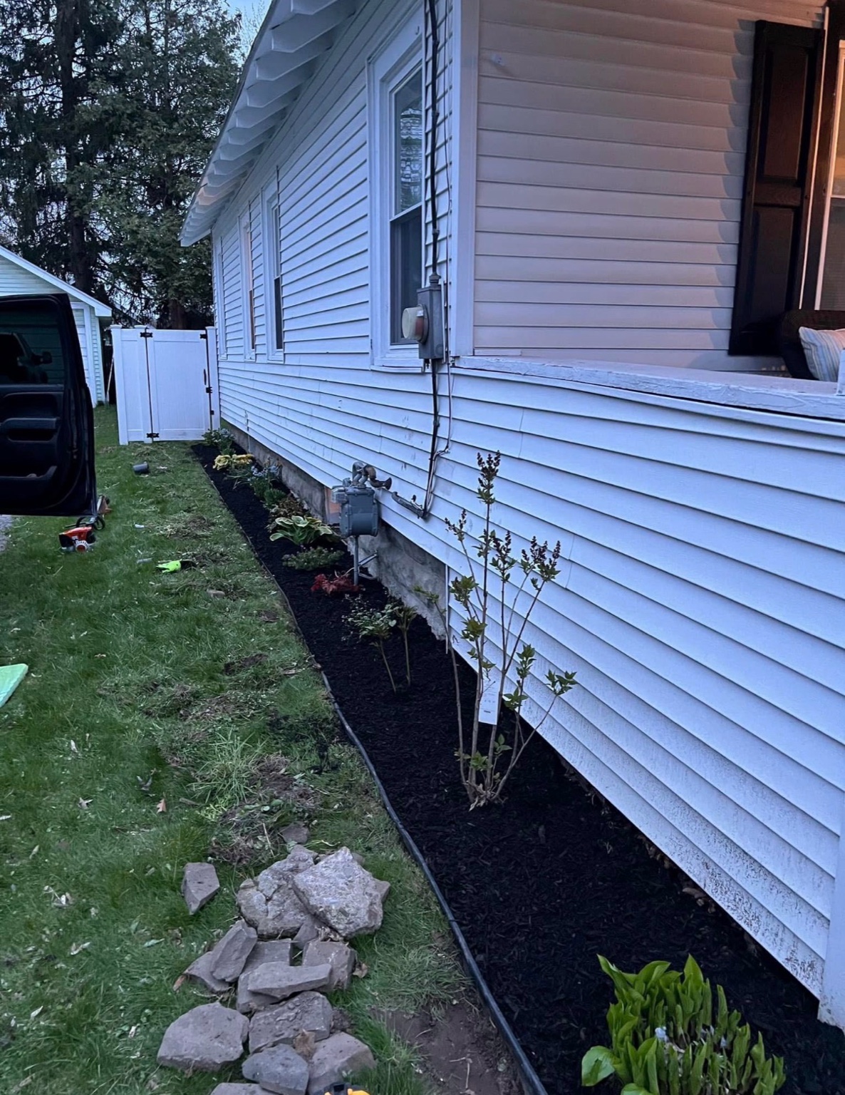 After front landscape bed