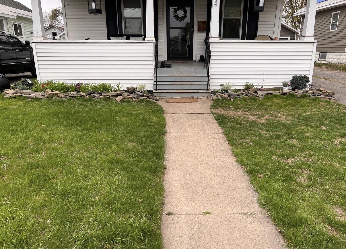Before front landscape bed